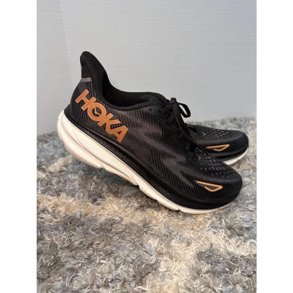 Women's Hoka One One Clifton 9 Running Shoes - Size 10.5 - Black
